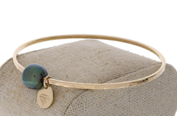 Tahitian Pearl Bangle in Gold