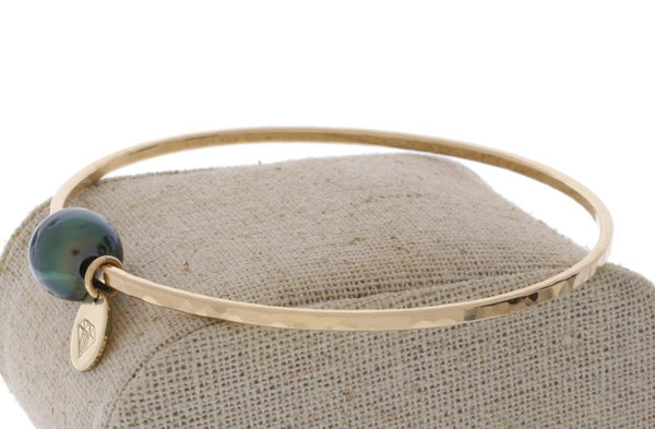 Tahitian Pearl Bangle in Gold