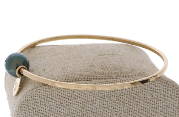 Tahitian Pearl Bangle in Gold