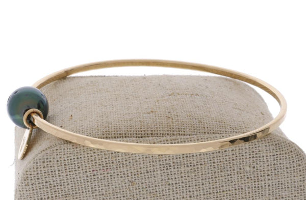 Tahitian Pearl Bangle in Gold