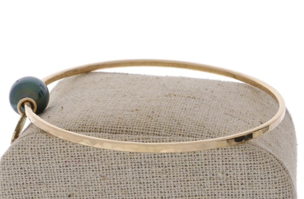 Tahitian Pearl Bangle in Gold