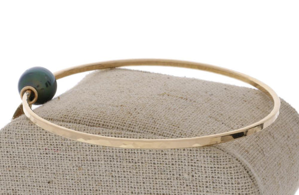 Tahitian Pearl Bangle in Gold