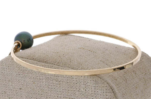 Tahitian Pearl Bangle in Gold