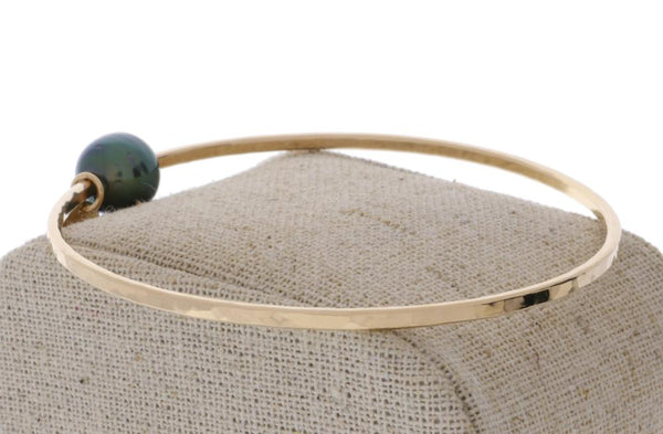 Tahitian Pearl Bangle in Gold