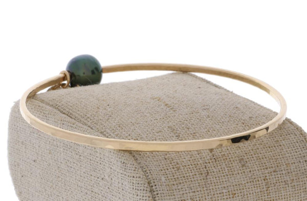 Tahitian Pearl Bangle in Gold