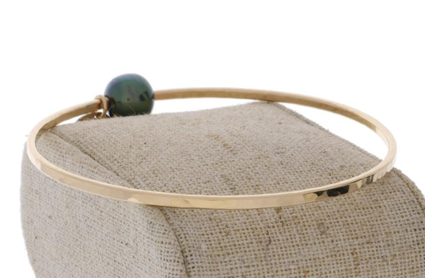 Tahitian Pearl Bangle in Gold