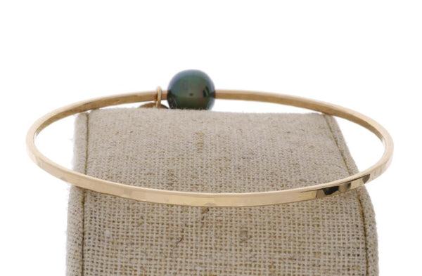 Tahitian Pearl Bangle in Gold