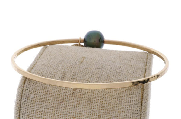 Tahitian Pearl Bangle in Gold