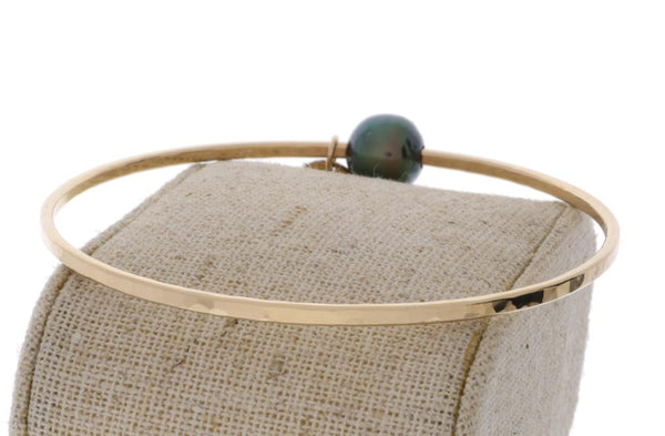Tahitian Pearl Bangle in Gold