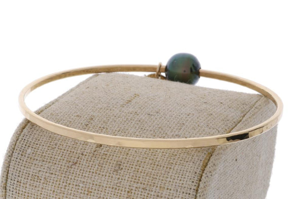 Tahitian Pearl Bangle in Gold