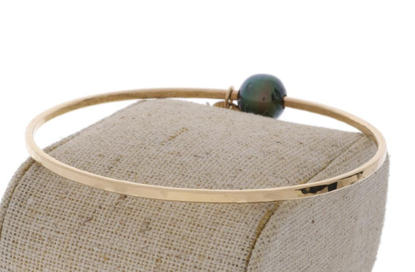 Tahitian Pearl Bangle in Gold