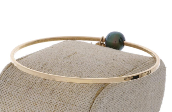 Tahitian Pearl Bangle in Gold