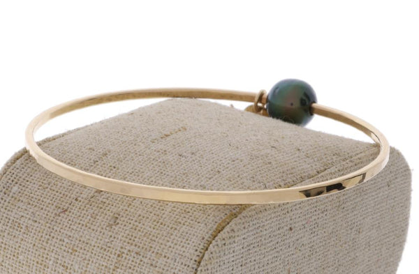 Tahitian Pearl Bangle in Gold