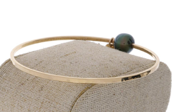 Tahitian Pearl Bangle in Gold