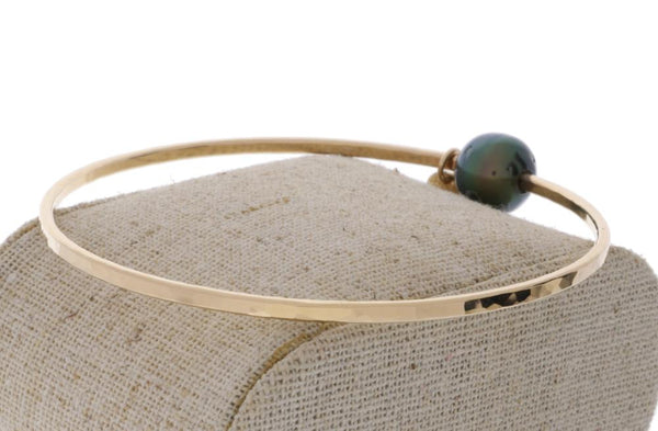 Tahitian Pearl Bangle in Gold