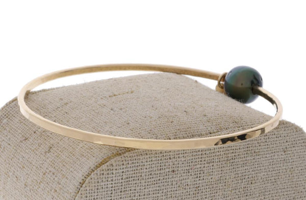Tahitian Pearl Bangle in Gold