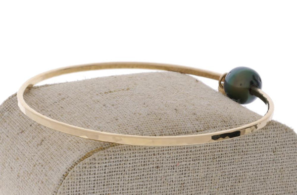 Tahitian Pearl Bangle in Gold