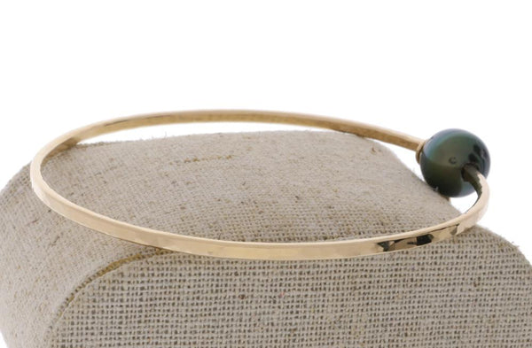 Tahitian Pearl Bangle in Gold