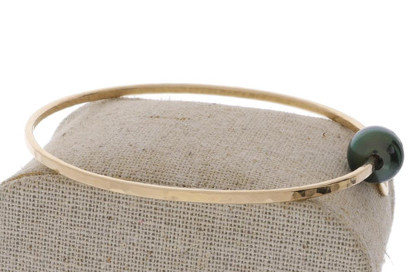 Tahitian Pearl Bangle in Gold