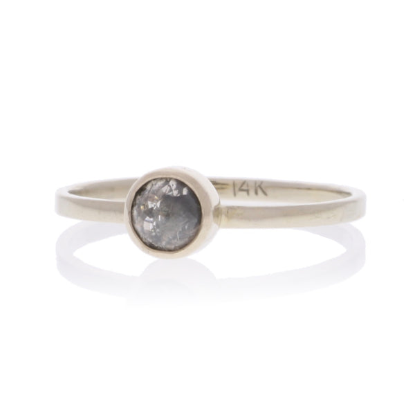 Diamond Ring in White Gold