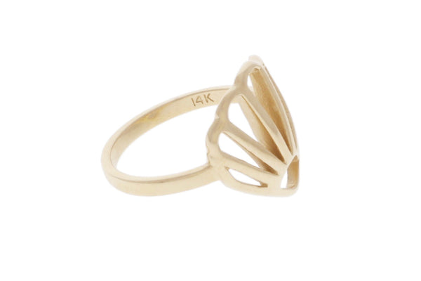 Gold Shell Ring in 14k