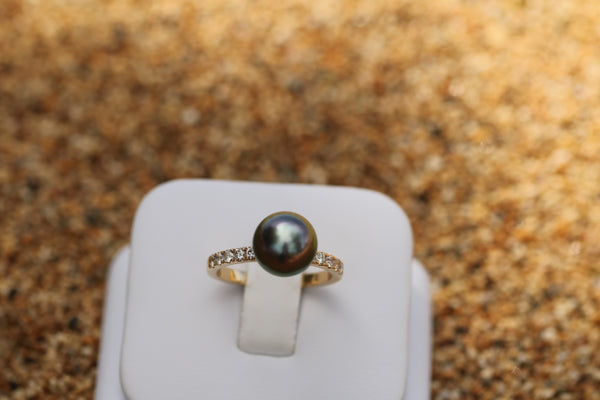 Diamond Tahitian Pearl Ring in solid 14k gold