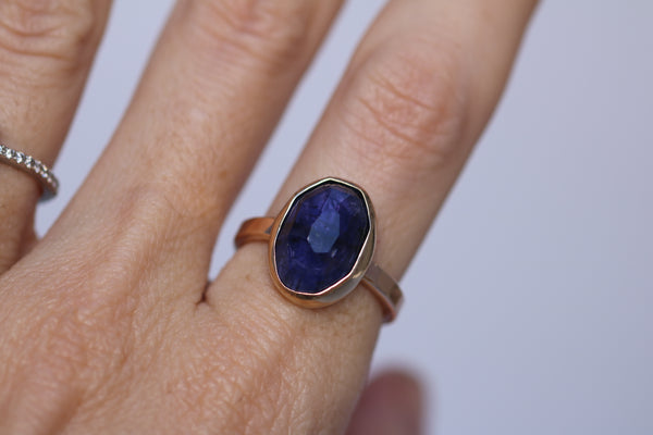 14k Gold Iolite Ring