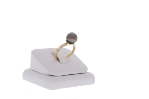 Diamond Tahitian Pearl Ring in solid 14k gold